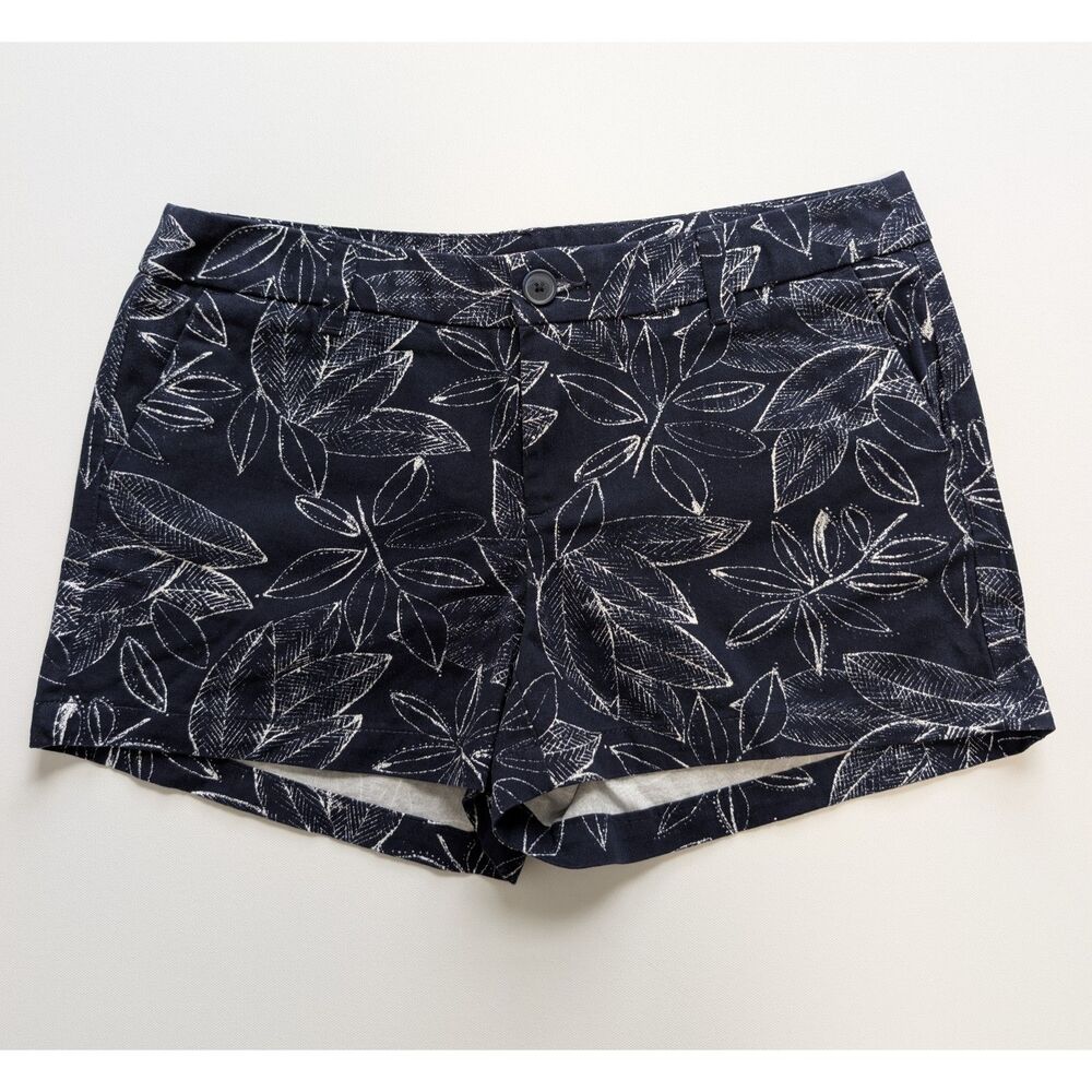 NWOT Merona Navy Blue & White Tropical Leaf Chino Shorts Size 4